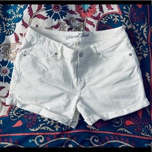 Universal Thread Jean shorts